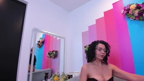     online show from January 9, 2025, 5:43 pm