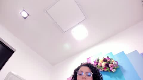     online show from February 5, 2025, 2:37 pm