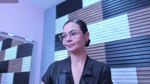     online show from March 7, 2025, 11:40 am