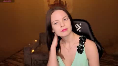 Snapshot of rosewaulhgberg chatting on February 16, 2026, 1:24 am Rosse online show from February 16, 2026, 1:24 am