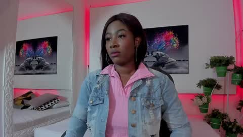 Snapshot of rosi_cooper chatting on December 20, 2024, 10:38 am rosi_cooper online show from December 20, 2024, 10:38 am