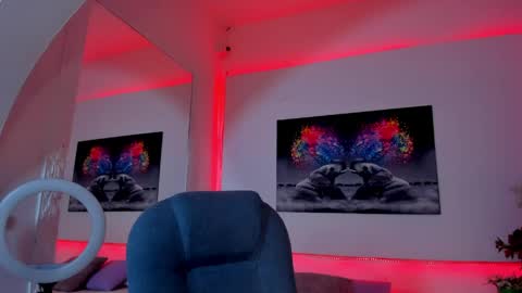 rosi_cooper online show from May 15, 2026, 10:44 am