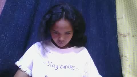 rosia685234 online show from October 6, 2025, 5:32 pm