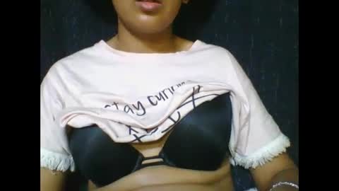 rosia685234 online show from December 21, 2025, 5:31 pm