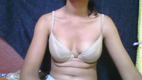 rosia685234 online show from February 3, 2026, 6:22 am