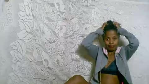 rosia online show from September 30, 2025, 8:25 pm