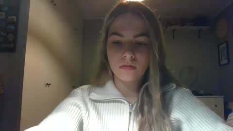 Snapshot of rosie_june chatting on December 3, 2024, 11:11 am Rosie online show from December 3, 2024, 11:11 am
