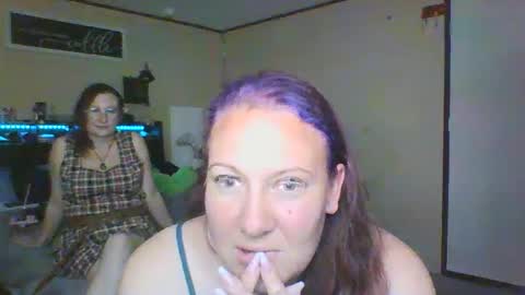Snapshot of rosieraeyn94 chatting on October 5, 2025, 1:37 am rosieraeyn94 online show from October 5, 2025, 1:37 am