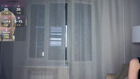 Edwina online show from October 27, 2025, 4:27 am