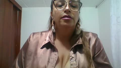 Snapshot of rossanalionheart chatting on February 8, 2025, 10:29 pm Rossana online show from February 8, 2025, 10:29 pm
