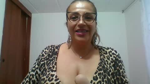 Snapshot of rossanalionheart chatting on February 11, 2025, 10:50 pm Rossana online show from February 11, 2025, 10:50 pm