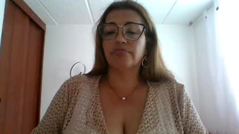 Snapshot of rossanalionheart chatting on February 28, 2025, 10:06 pm Rossana online show from February 28, 2025, 10:06 pm