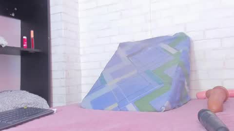 Snapshot of rosse_thompson11 chatting on February 8, 2025, 8:21 pm rosse_thompson11 online show from February 8, 2025, 8:21 pm