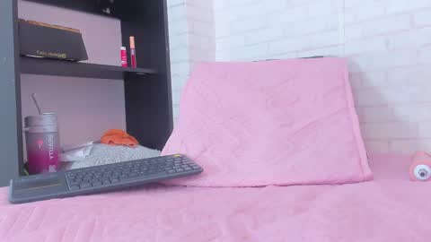 Snapshot of rosse_thompson11 chatting on February 27, 2025, 8:42 pm rosse_thompson11 online show from February 27, 2025, 8:42 pm