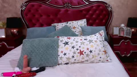 Snapshot of rossecougar_x chatting on January 13, 2025, 5:12 am Rosse Cougar online show from January 13, 2025, 5:12 am