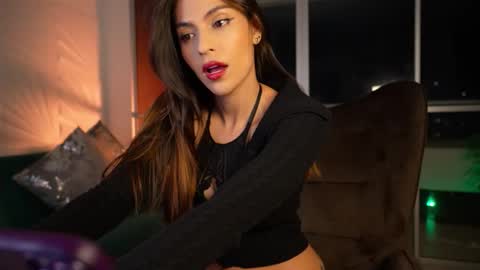 Rossey online show from October 25, 2025, 2:30 am