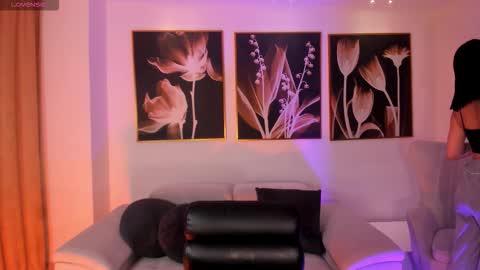 Rossie Rhoades online show from October 25, 2025, 7:30 pm