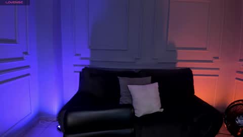 Rossie Rhoades online show from October 31, 2025, 7:59 pm