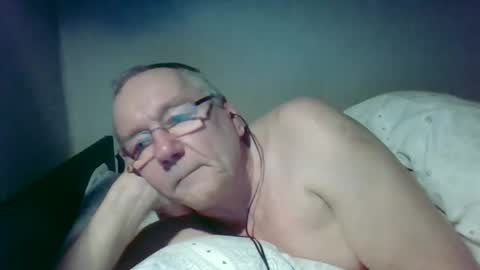 rossignol1953 online show from March 1, 2026, 11:07 pm