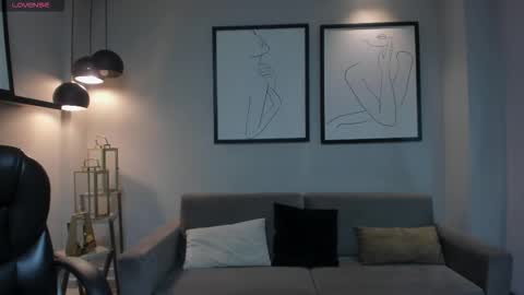 Snapshot of rossirivers chatting on February 4, 2026, 12:00 pm Rossie Rivers online show from February 4, 2026, 12:00 pm