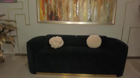 Snapshot of rossirivers chatting on February 20, 2026, 11:32 am Rossie Rivers online show from February 20, 2026, 11:32 am