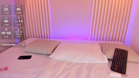 Ross online show from October 14, 2025, 8:53 pm