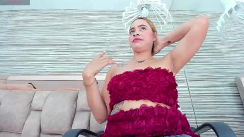 Snapshot of rossy_roose chatting on March 3, 2026, 7:20 pm Rossy online show from March 3, 2026, 7:20 pm