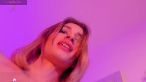 rot_wallace online show from April 18, 2026, 8:42 pm