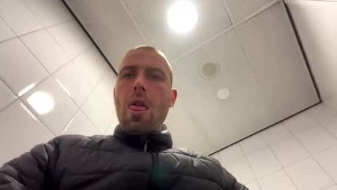 rotteei1 online show from January 15, 2026, 12:43 pm