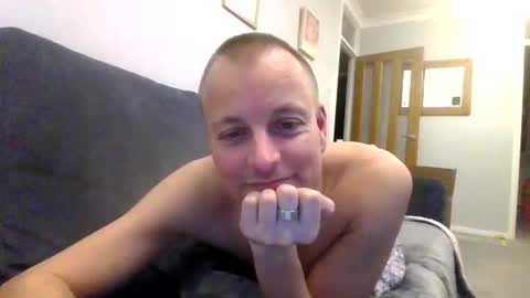 rotunda1874 online show from November 28, 2025, 8:55 pm