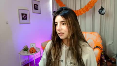 Rousee online show from October 22, 2025, 12:27 pm