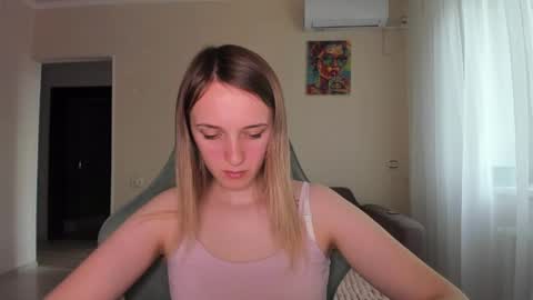 Snapshot of rousereed chatting on April 25, 2026, 12:30 pm Rouse online show from April 25, 2026, 12:30 pm