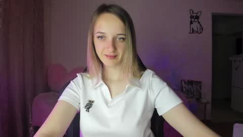 Snapshot of rousereed chatting on May 25, 2026, 4:51 am Rouse online show from May 25, 2026, 4:51 am