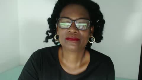 luxa online show from March 13, 2026, 1:40 pm