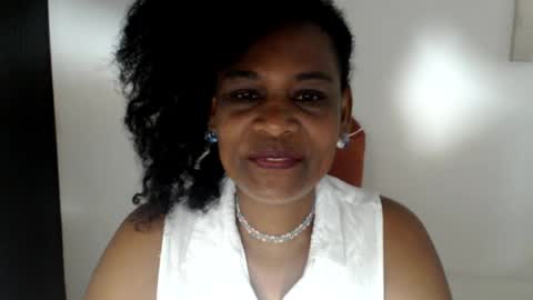luxa online show from July 18, 2026, 1:26 pm