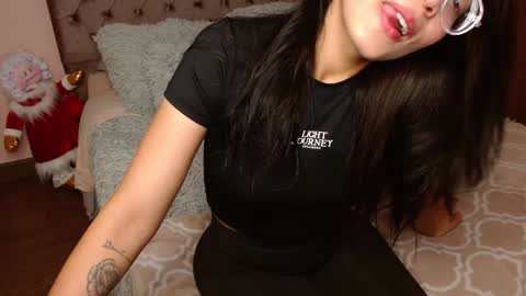 Snapshot of rouss_henao chatting on January 5, 2025, 7:17 am Rouss marie henao online show from January 5, 2025, 7:17 am