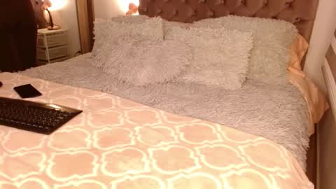 Snapshot of rouss_henao chatting on October 7, 2025, 3:04 am Rouss marie henao online show from October 7, 2025, 3:04 am