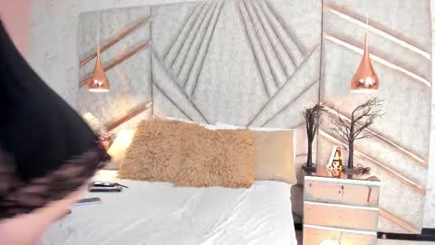 RousseWalker online show from October 29, 2025, 12:29 pm