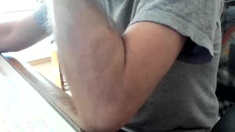 Snapshot of routi chatting on March 1, 2026, 12:51 pm routi97 online show from March 1, 2026, 12:51 pm