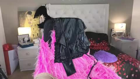 Roxalana online show from May 11, 2026, 7:22 pm