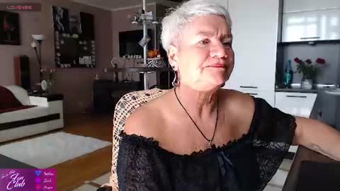 Roxana online show from July 10, 2026, 8:18 am