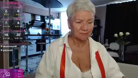 Roxana online show from July 17, 2026, 3:18 pm