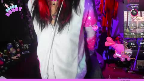 roxxy online show from February 18, 2025, 10:49 am