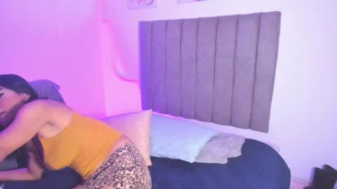 Roxane online show from December 18, 2025, 6:41 am