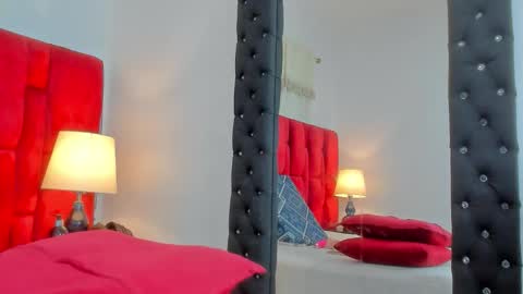 Snapshot of roxanna_0 chatting on February 14, 2026, 11:51 am Roxanna online show from February 14, 2026, 11:51 am