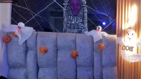 Roxanna online show from October 29, 2025, 11:56 am