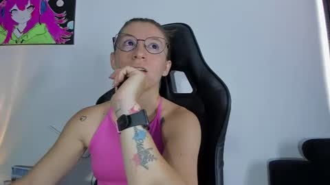 roxanne online show from June 30, 2026, 6:20 pm