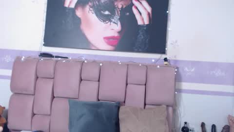 RoxetteMature online show from November 12, 2025, 11:54 am