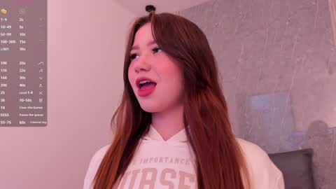 Snapshot of roxie_summers chatting on January 26, 2025, 1:04 pm Roxie online show from January 26, 2025, 1:04 pm