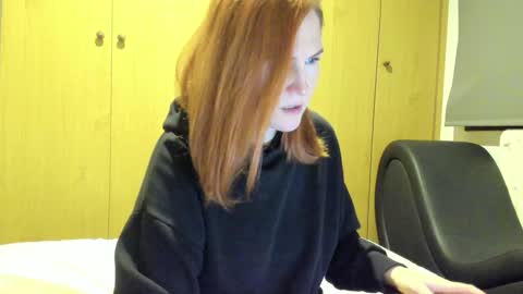 Snapshot of roxxxco chatting on February 3, 2025, 6:13 am Tatyana online show from February 3, 2025, 6:13 am
